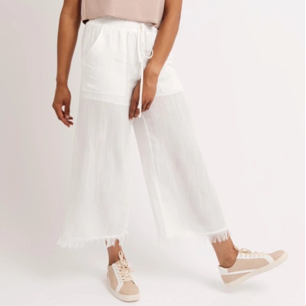 Le Lis Wide Leg Cropped Pant